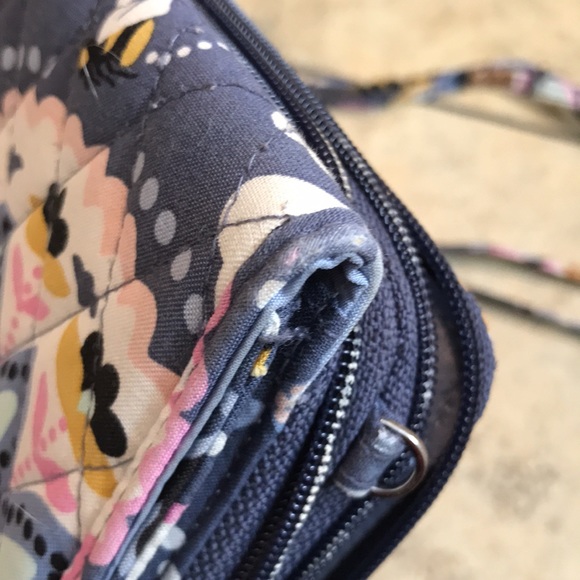 Vera Bradley rfid wristlet or crossbody phone wallet - Picture 8 of 8